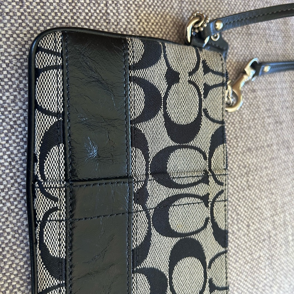 Coach wristlet. Never worn